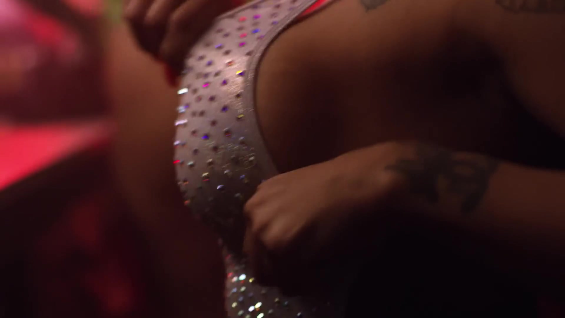 Gynormous Assets (118)